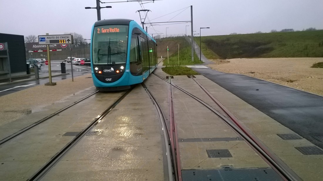 Tram de Besançon - établissement de l'état « zéro » des voies ferrées du réseau - 2013