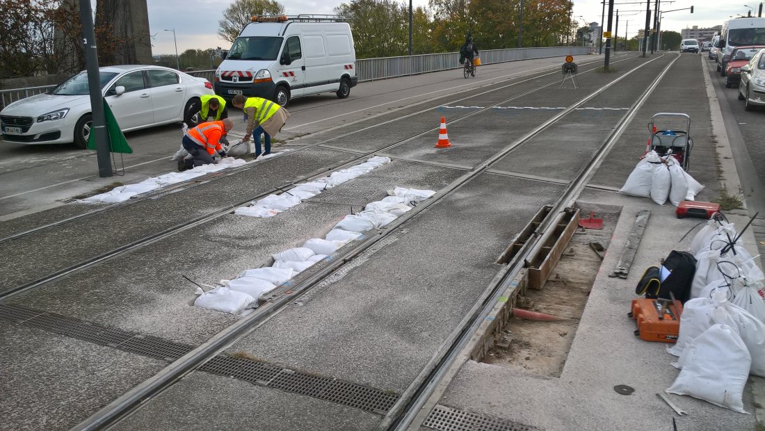 Tram de Mulhouse - Expertise des appareils de dilatation de l'OA sur l'A36 - 2017