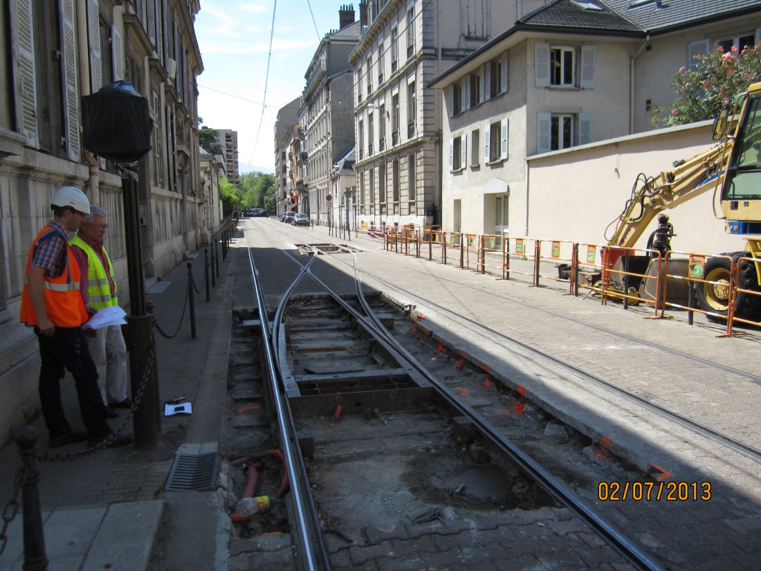 Tram de Grenoble - Rénovation des voies de plusieurs secteurs des Lignes A et B - 2009-2014