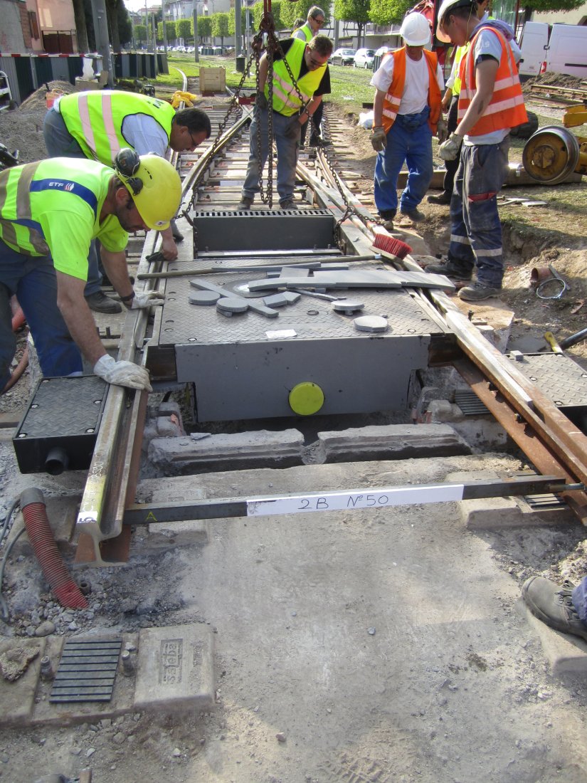 Tram de Strasbourg - Rénovation des voies de plusieurs secteurs du réseau - 2010-2015